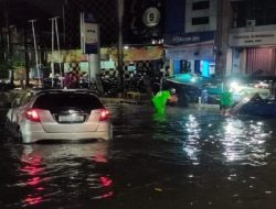 Hujan Deras Disertai Angin Mengguyur Surabaya, Beberapa Titik Mengalami Banjir