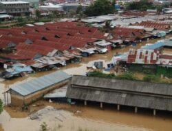 Sorotan Berita : Mobil Terbakar di Terowongan, Banjir dan Longsor di Jayapura, Hingga Penipuan Rekrutmen Pegawai Bekasi